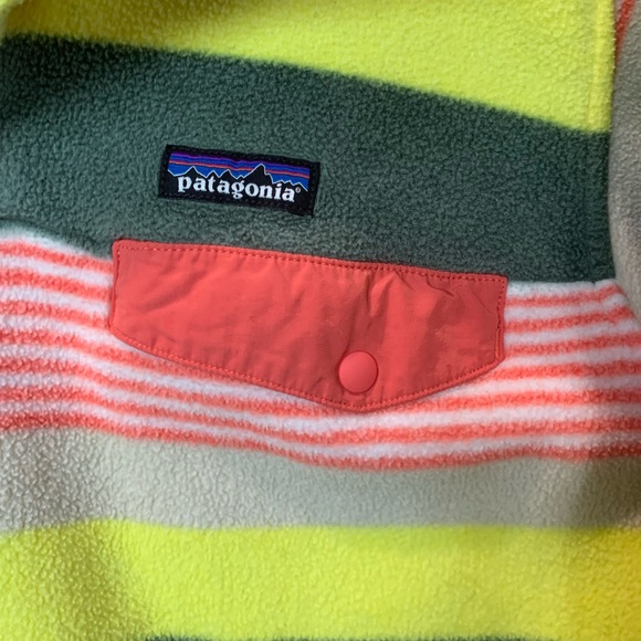Patagonia Womens Fleece Pullover - Picture 2 of 6